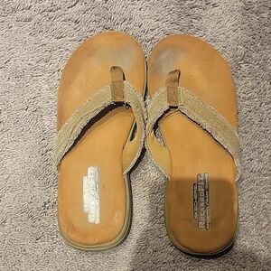 Mens size 8. Sketchers relaxed fit memory foam 360 sandals.
